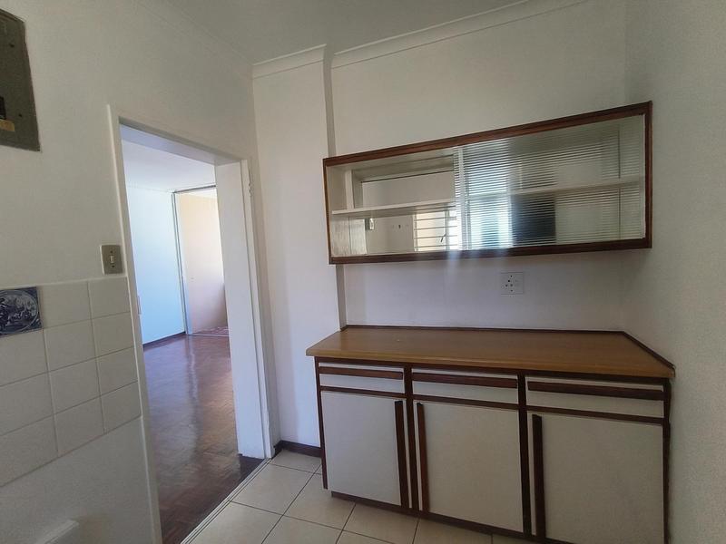 To Let 1 Bedroom Property for Rent in Tamboerskloof Western Cape